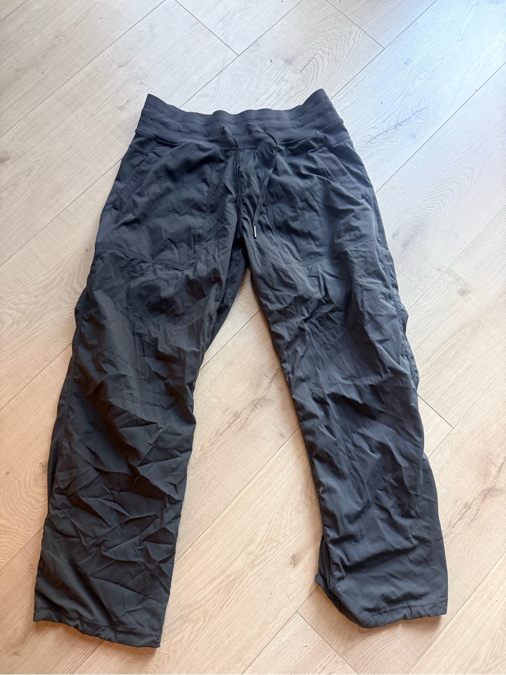 Woman’s lululemon gray studio pants